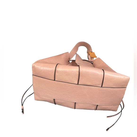 Tod’s Large Blush Pink Bucket Bag NWT - Picture 4 of 5